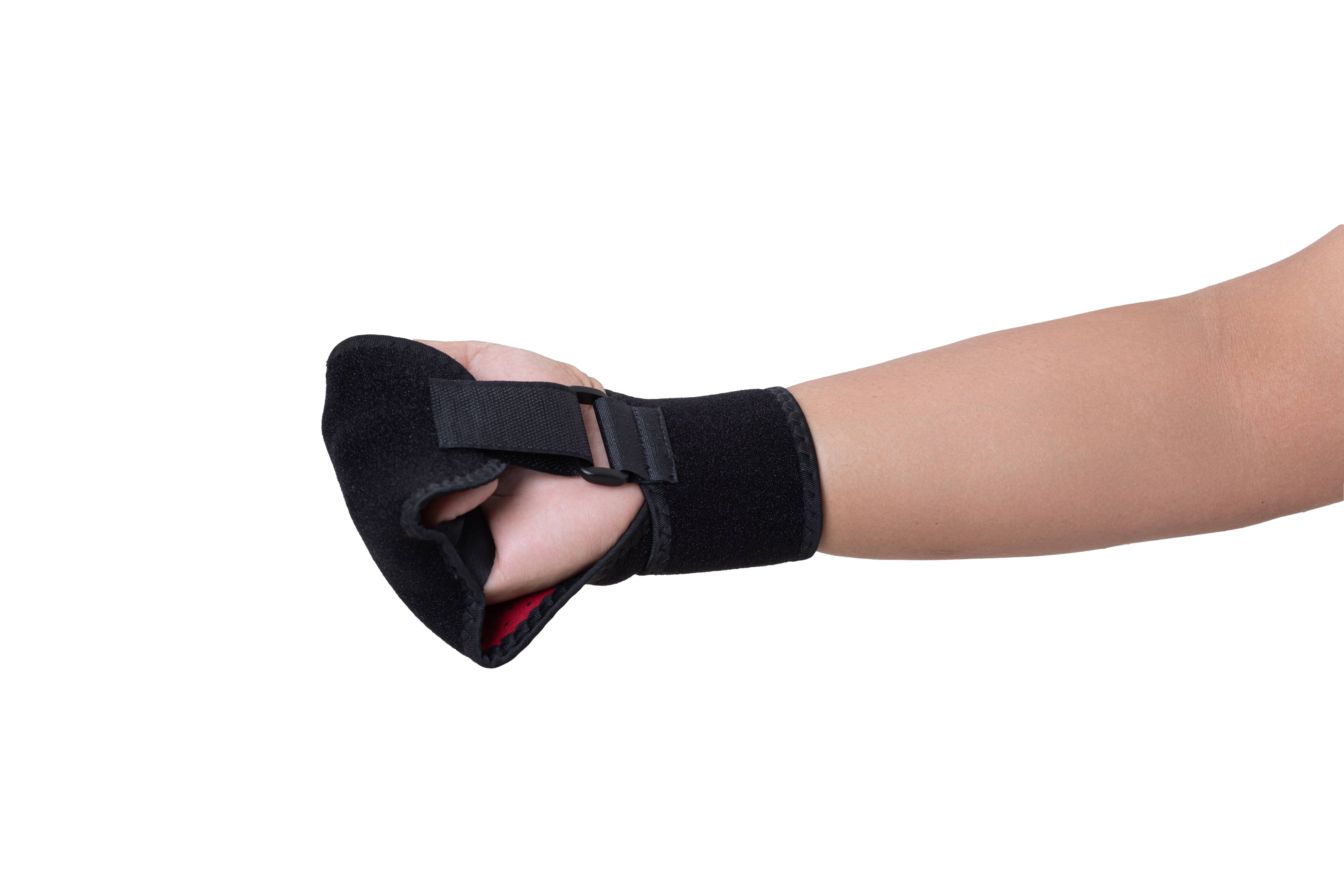 Перчатка для реабилитации после инсульта